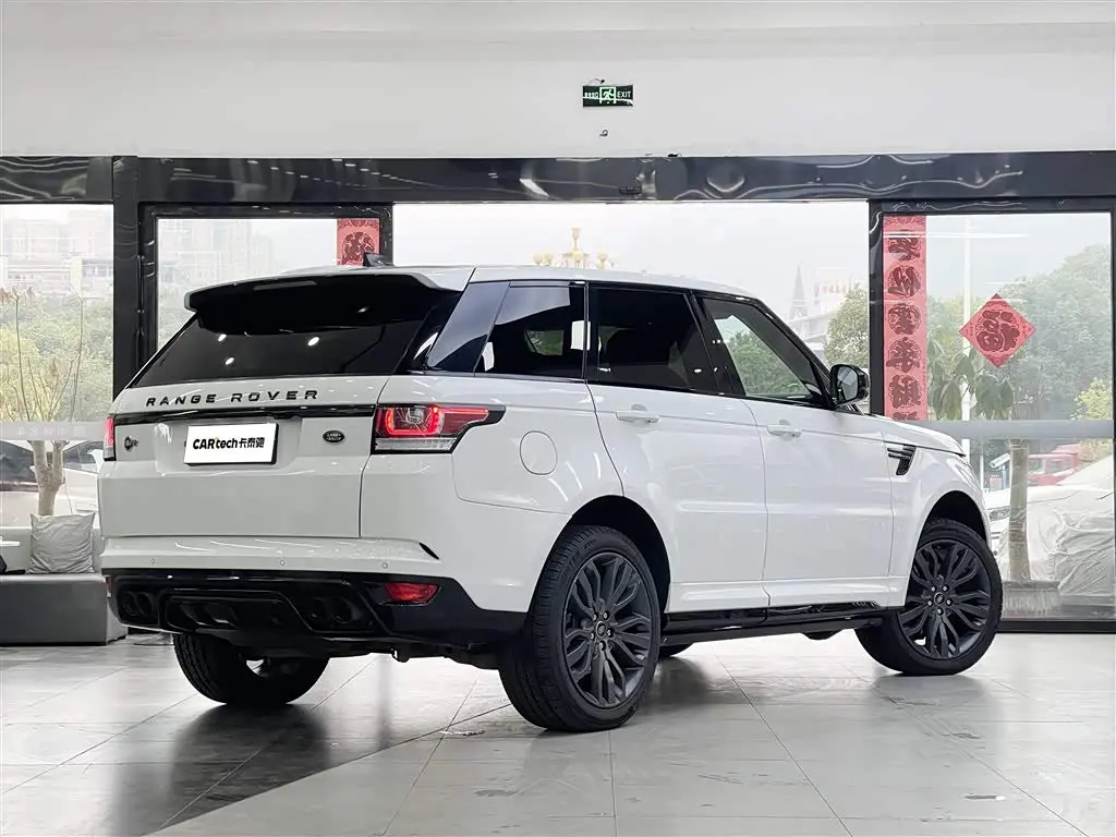 Land Rover Range Rover Sport 2017 — Photo 6/19