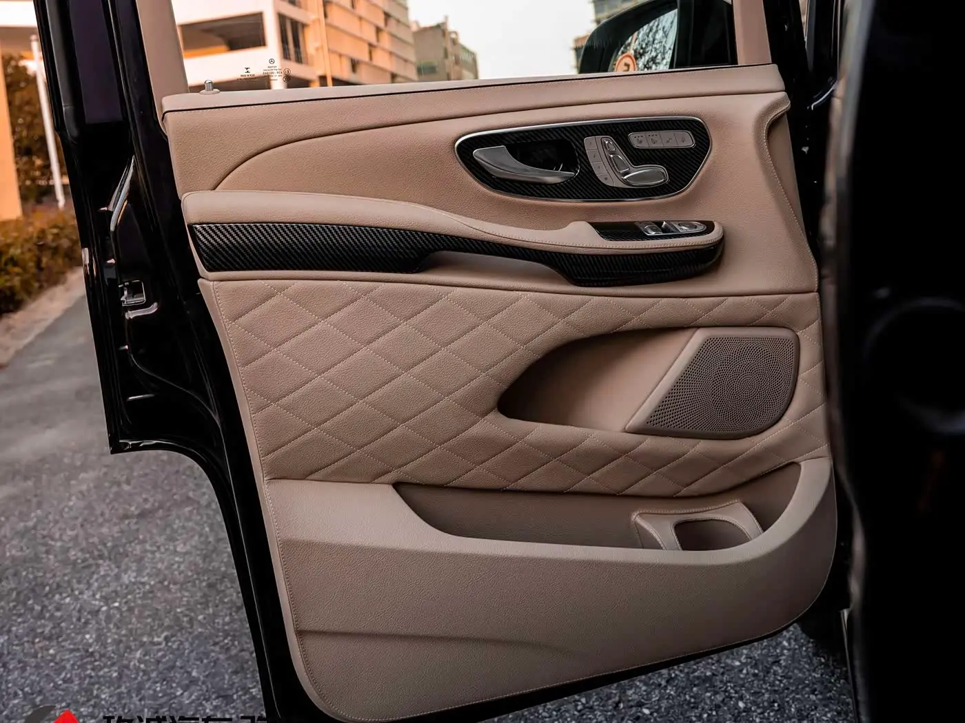 Mercedes-Benz V-Class 2019 — Şəkil 8/20