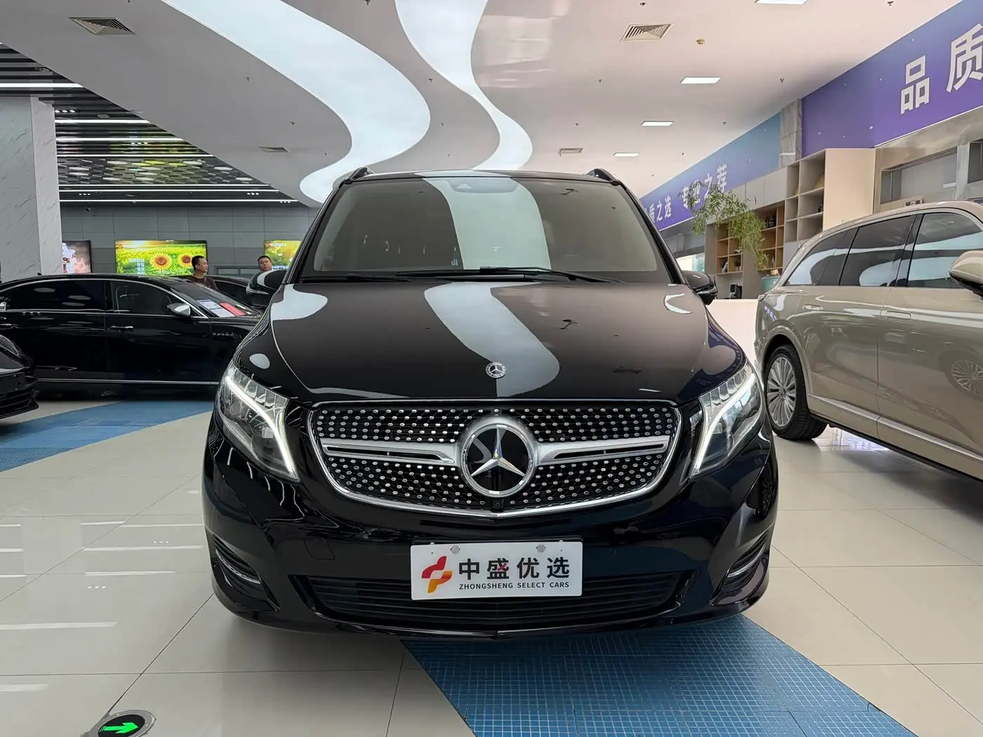 Mercedes-Benz V-Class 2020 — Şəkil 2/20