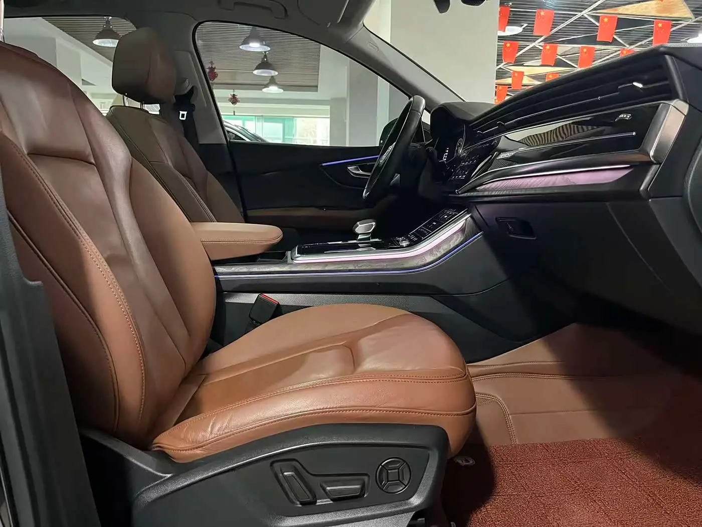 Audi Q7 2020 — Photo 12/20