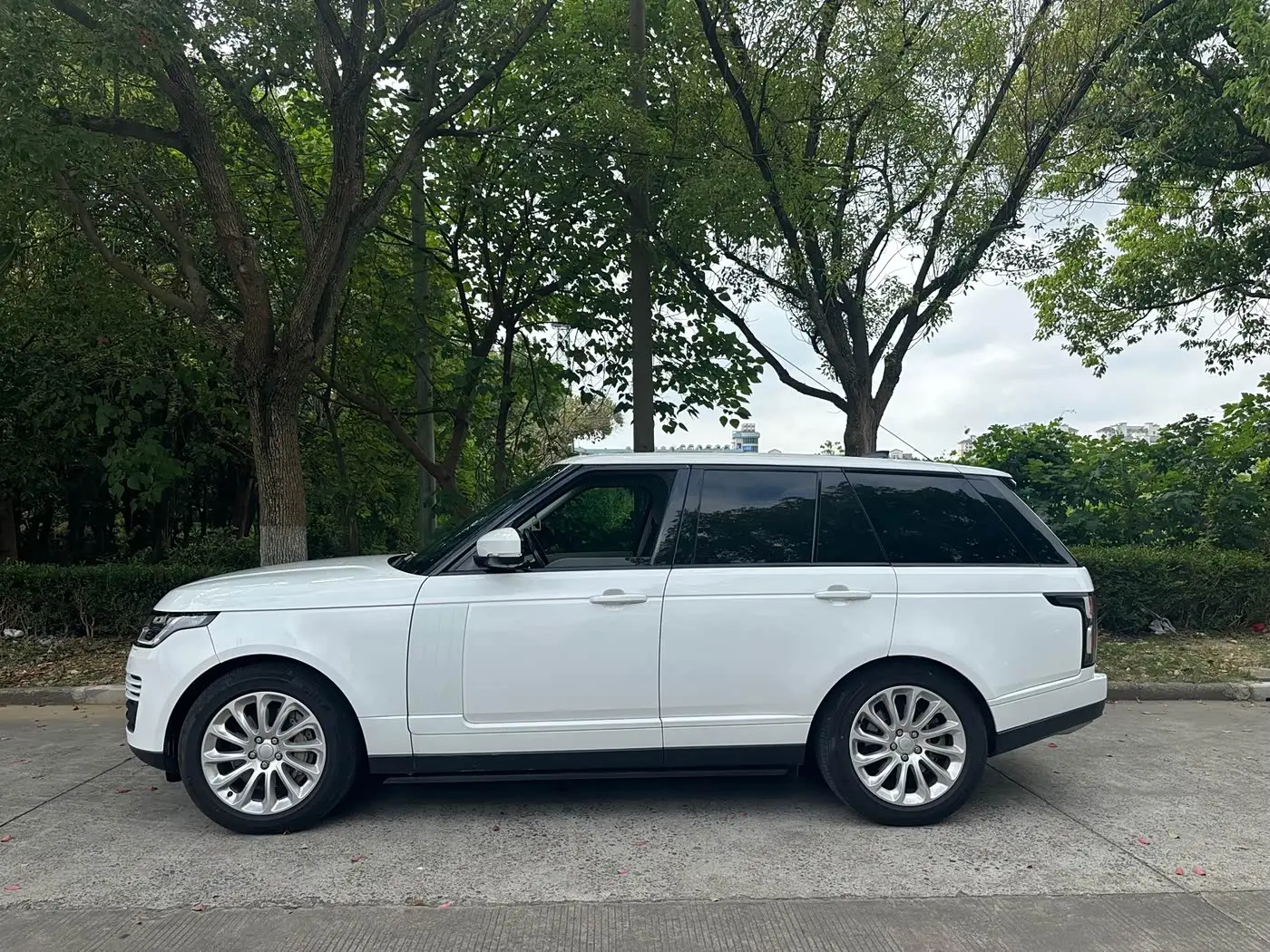 Land Rover Range Rover 2021 — Şəkil 7/12