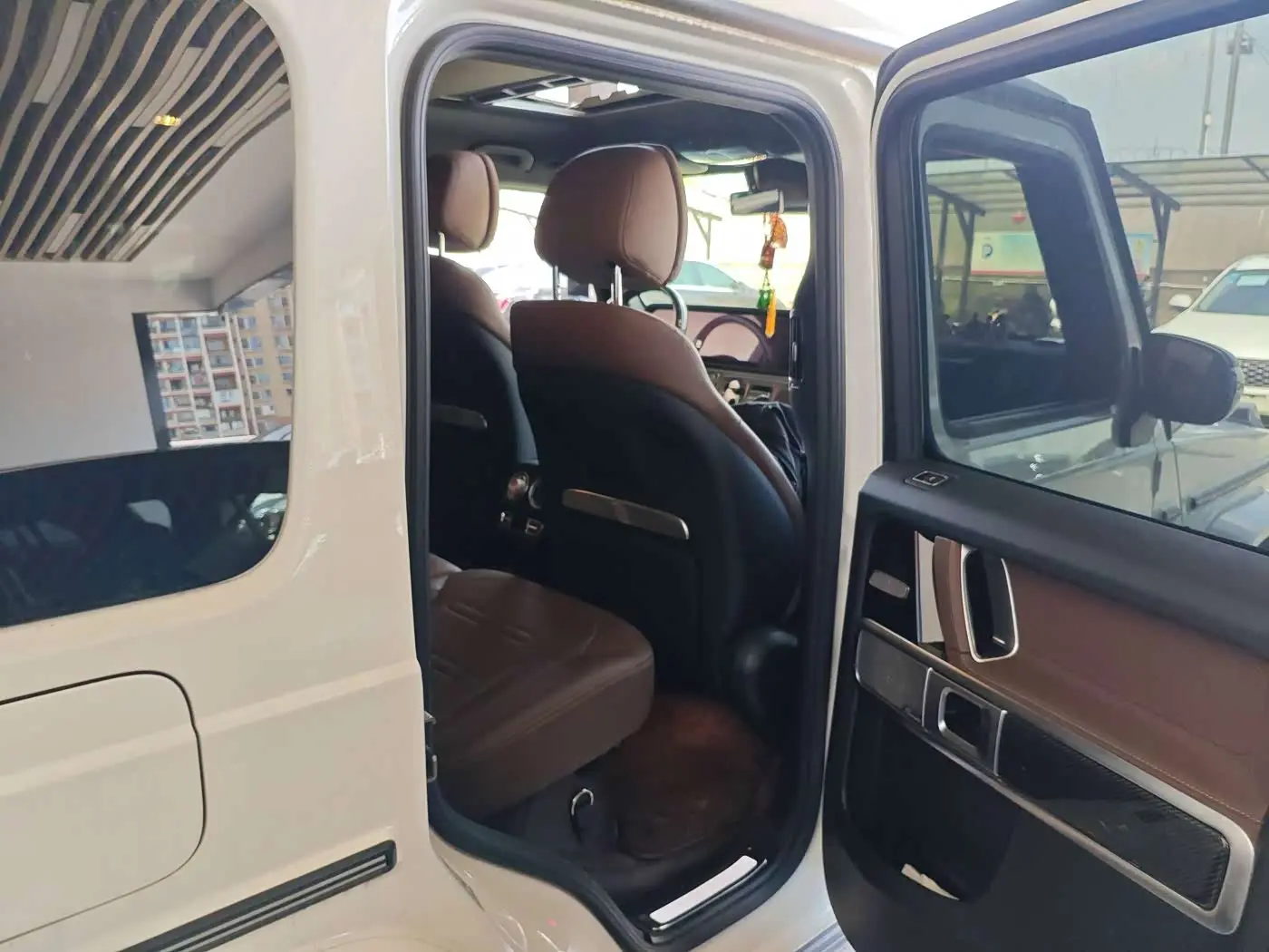 Mercedes-Benz G-Class 2020 — Фото 5/6