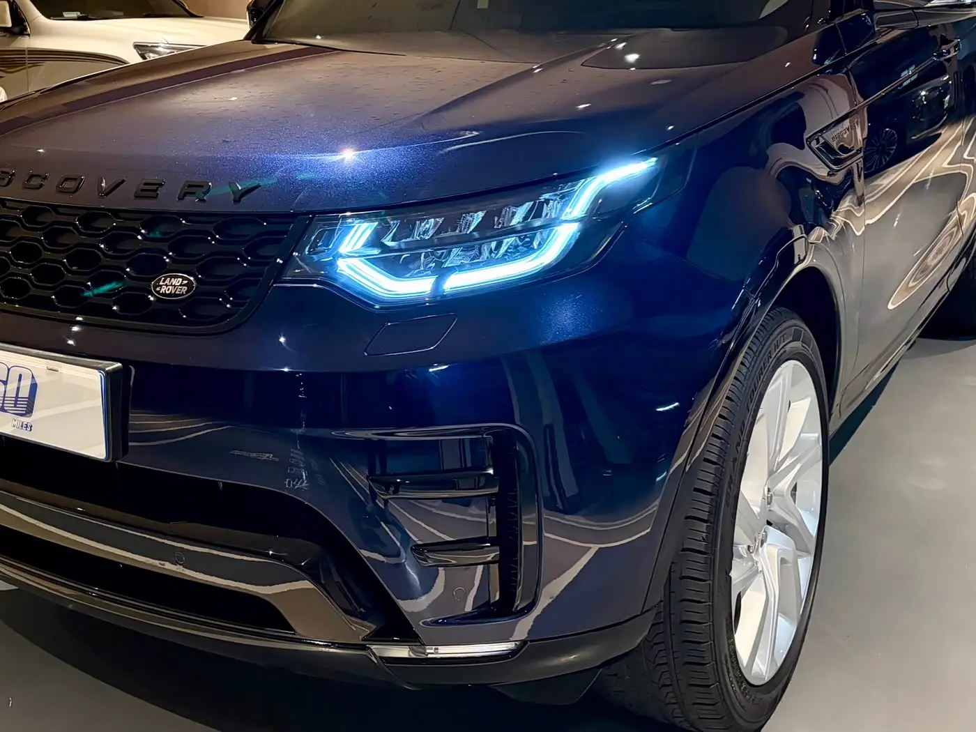 Land Rover Discovery 2018 — Photo 17/20