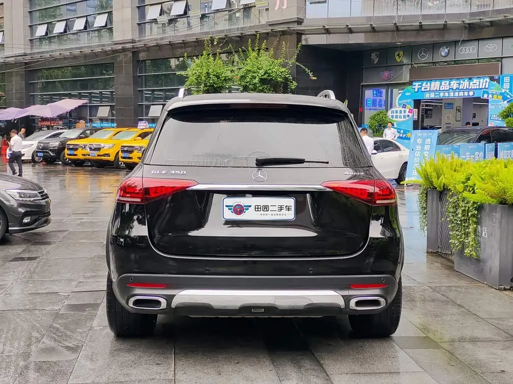 Mercedes-Benz GLE 2022 — Photo 5/11