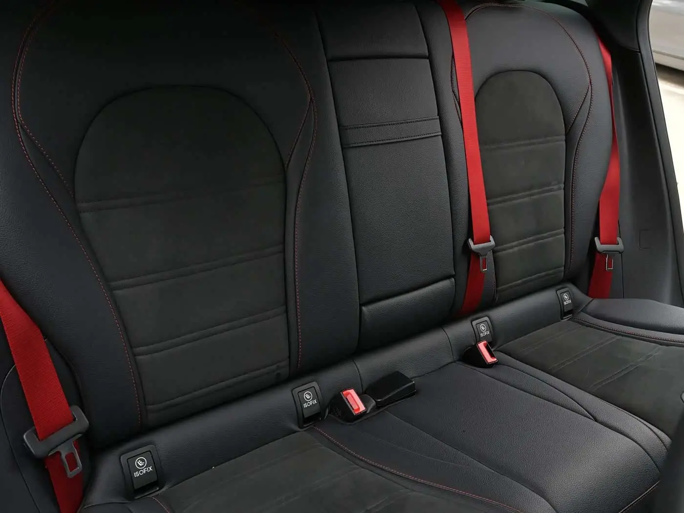 Mercedes-Benz GLC AMG 2022 — Photo 17/20