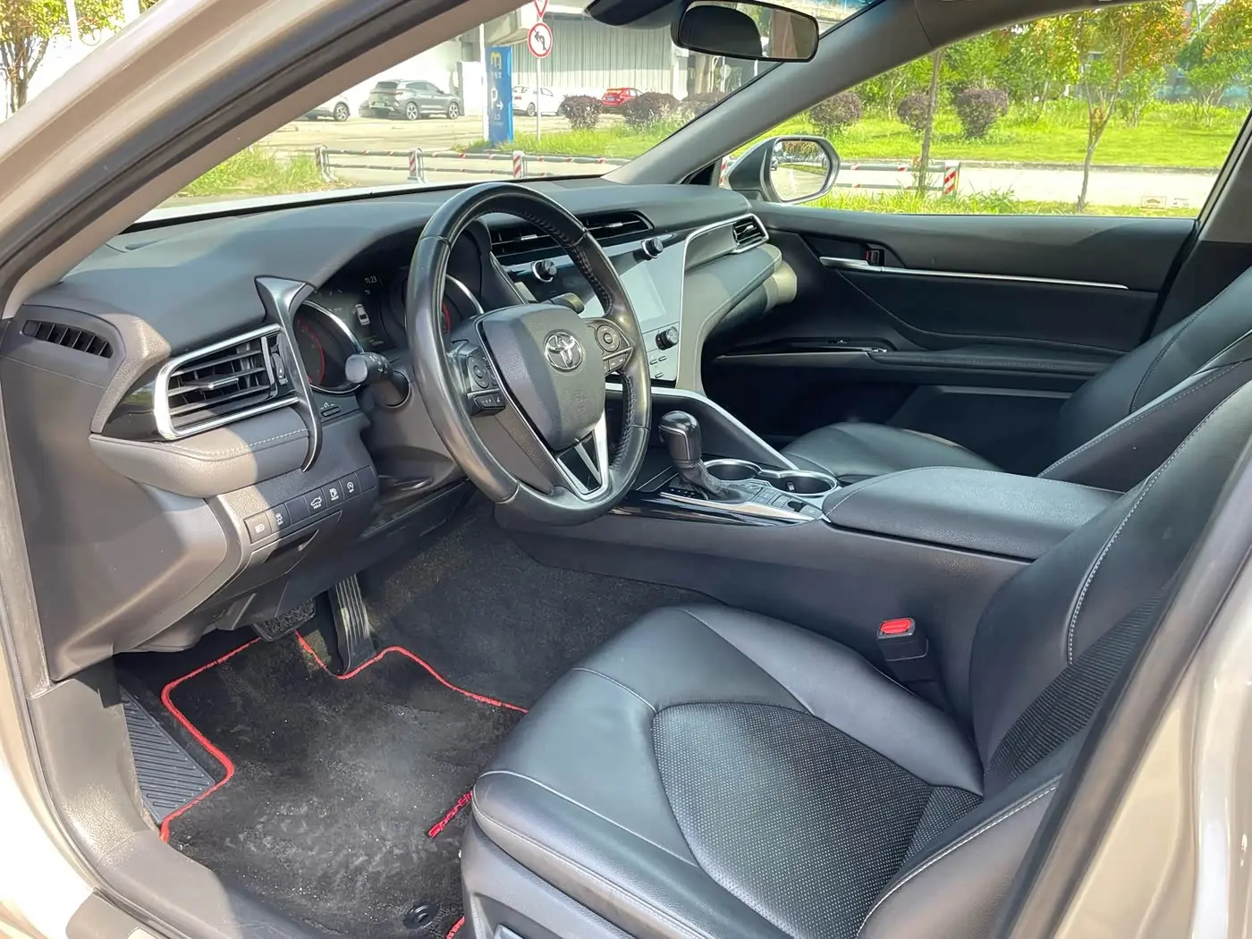 Toyota Camry 2019 — Şəkil 4/15