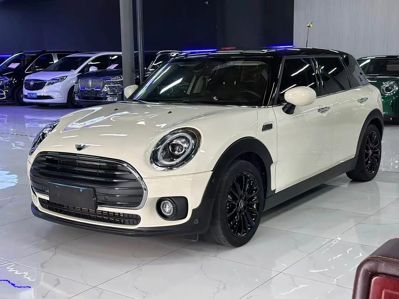 MINI CLUBMAN 2021 — Şəkil 2/15