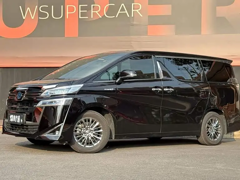 Toyota Vellfire 2019 — Photo 1/13