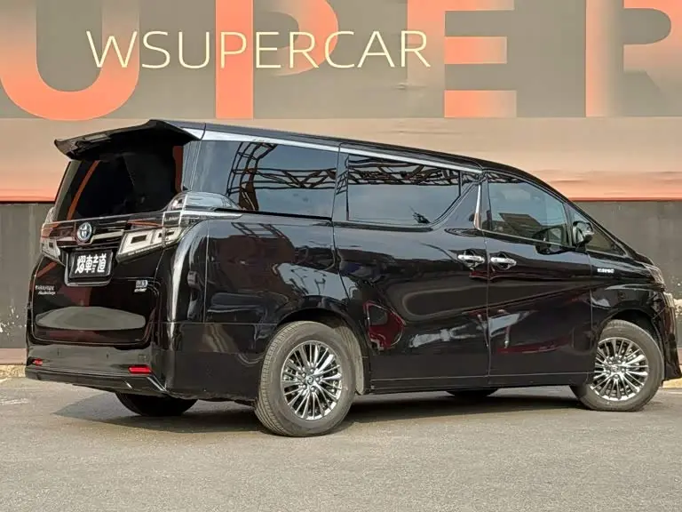 Toyota Vellfire 2019 — Photo 3/13