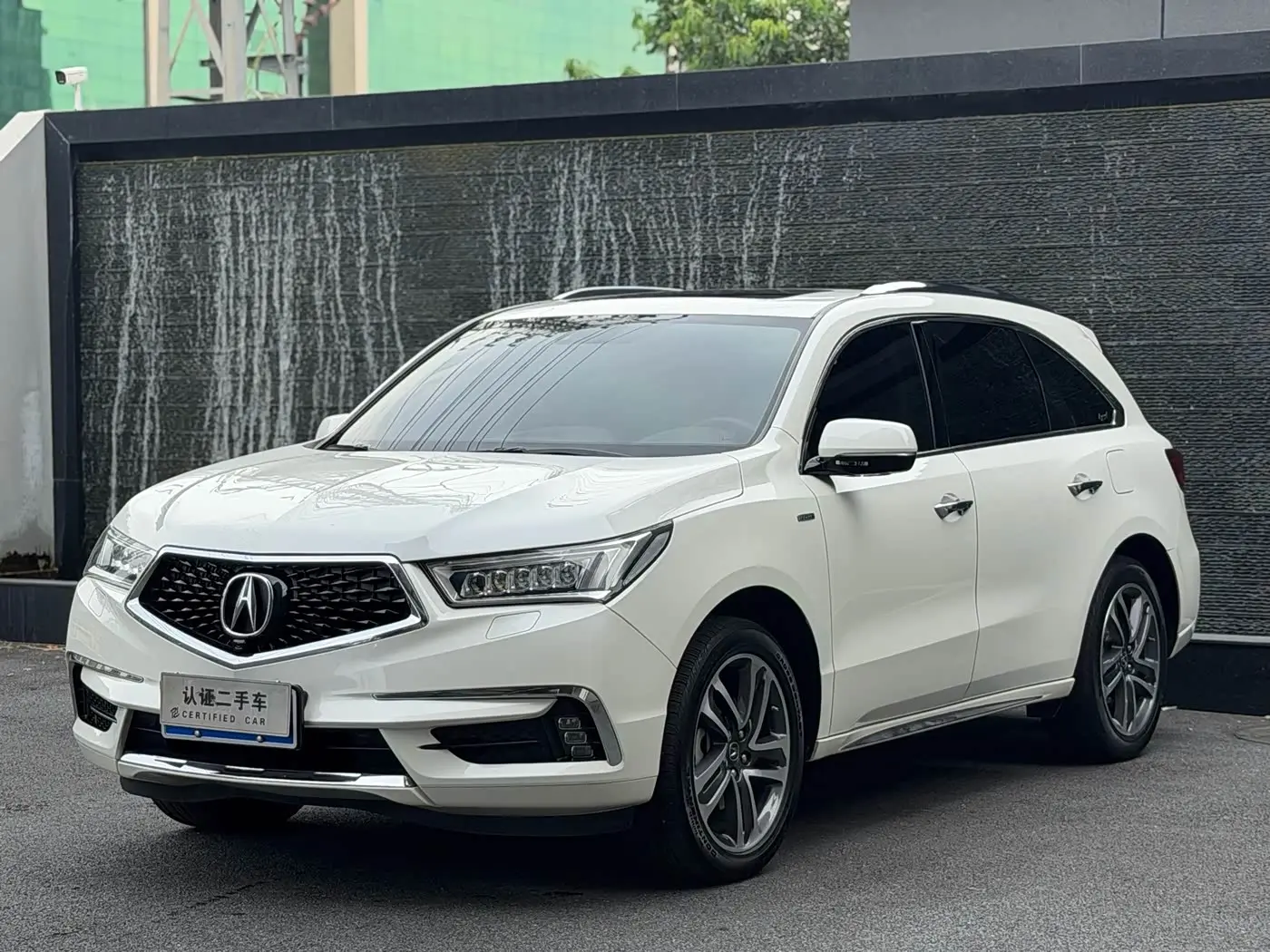 Acura MDX 2019 — Photo 1/10