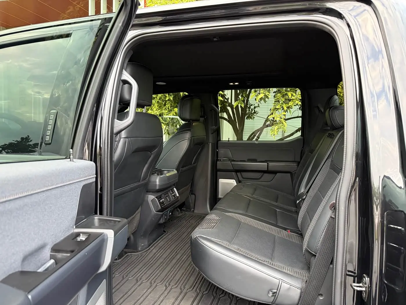 Ford F-150 Raptor 2023 — Photo 8/9