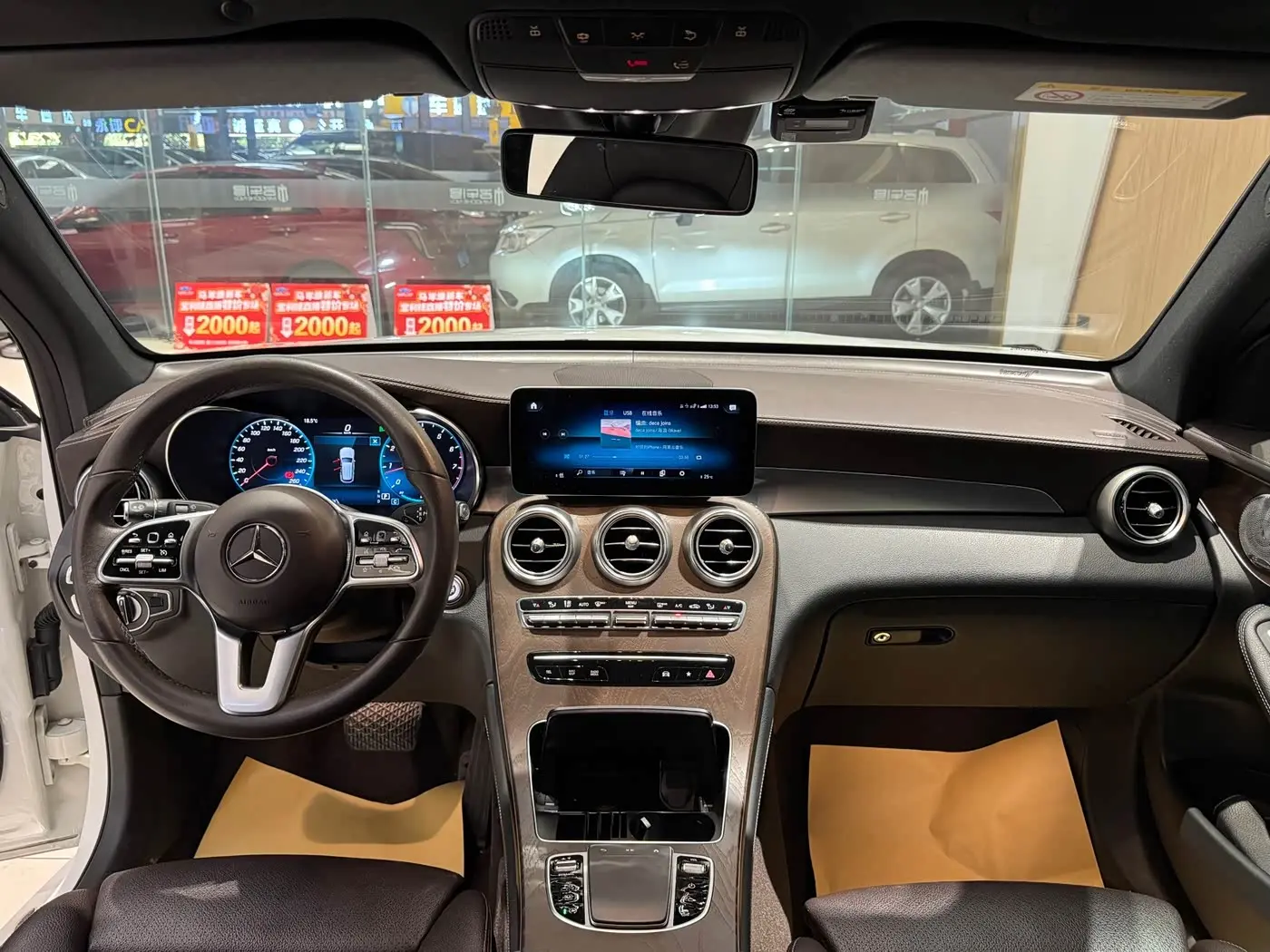 Mercedes-Benz GLC 2020 — Фото 12/19