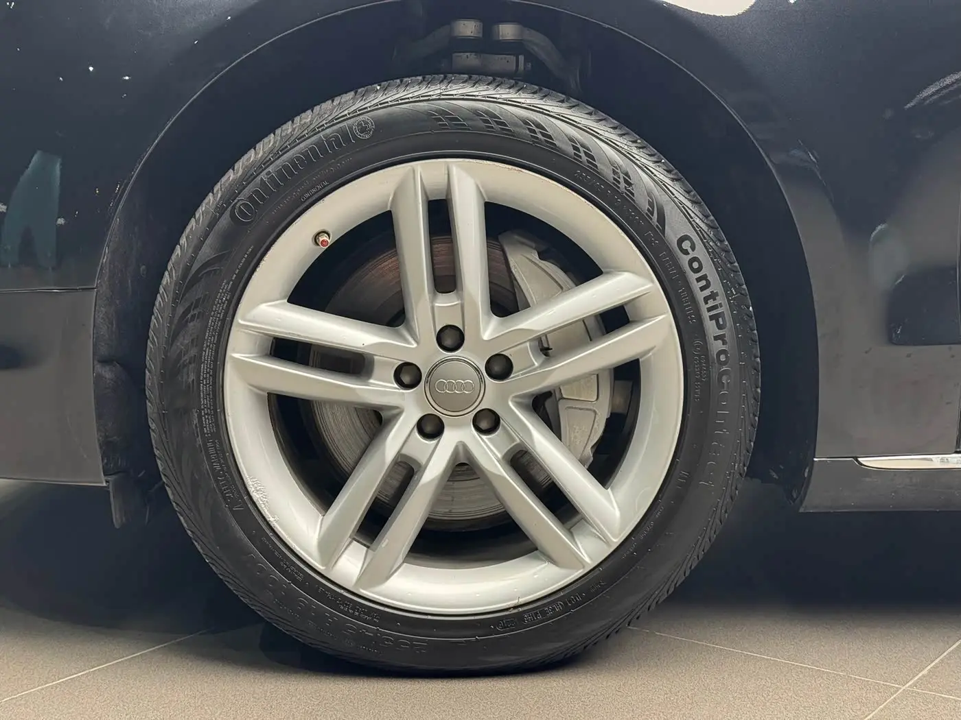 Audi A8 2015 — Şəkil 13/15