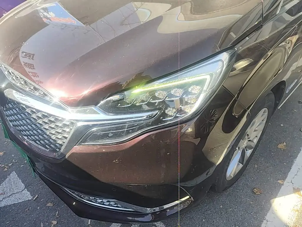 Buick GL8 2020 — Photo 3/20