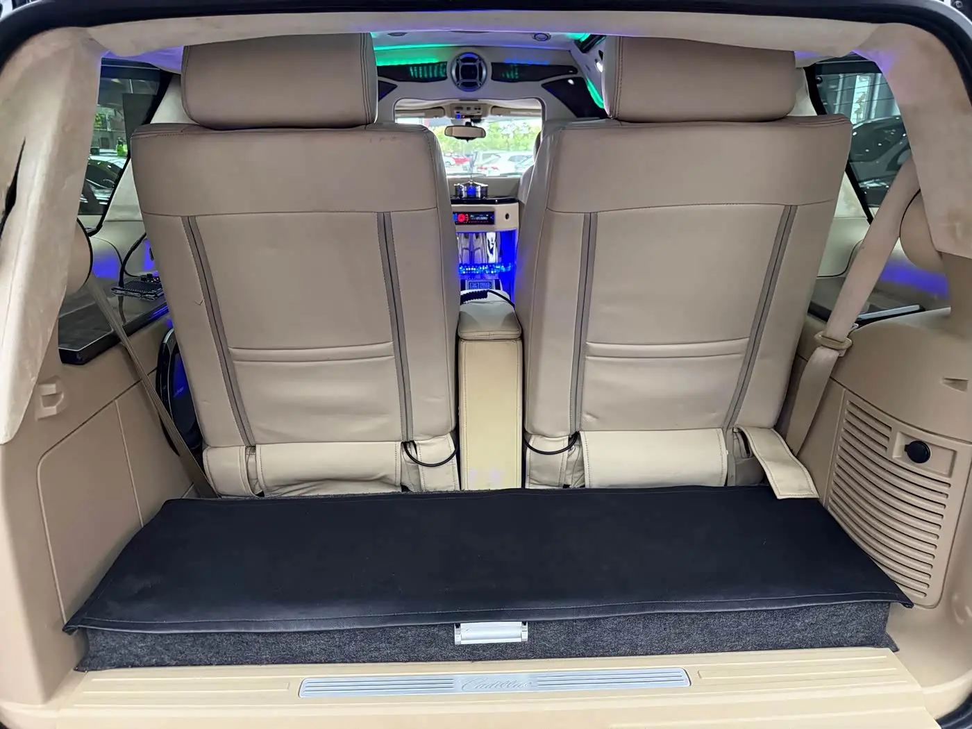 Cadillac Escalade 2010 — Photo 9/20