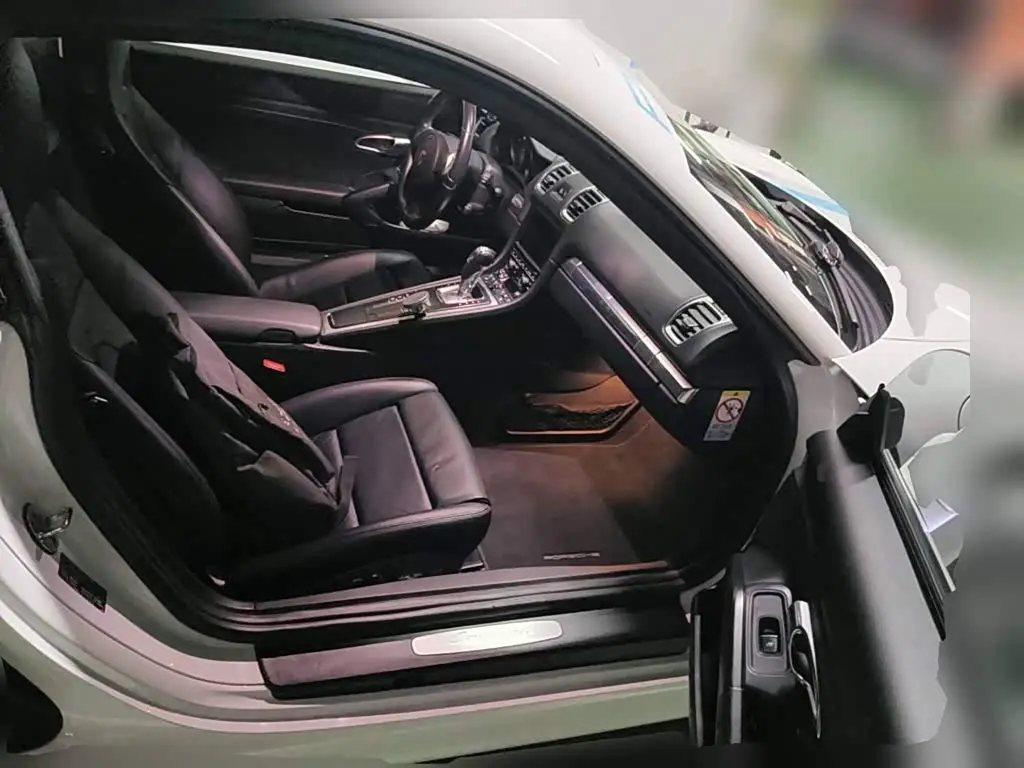 Porsche Cayman 2015 — Photo 10/14