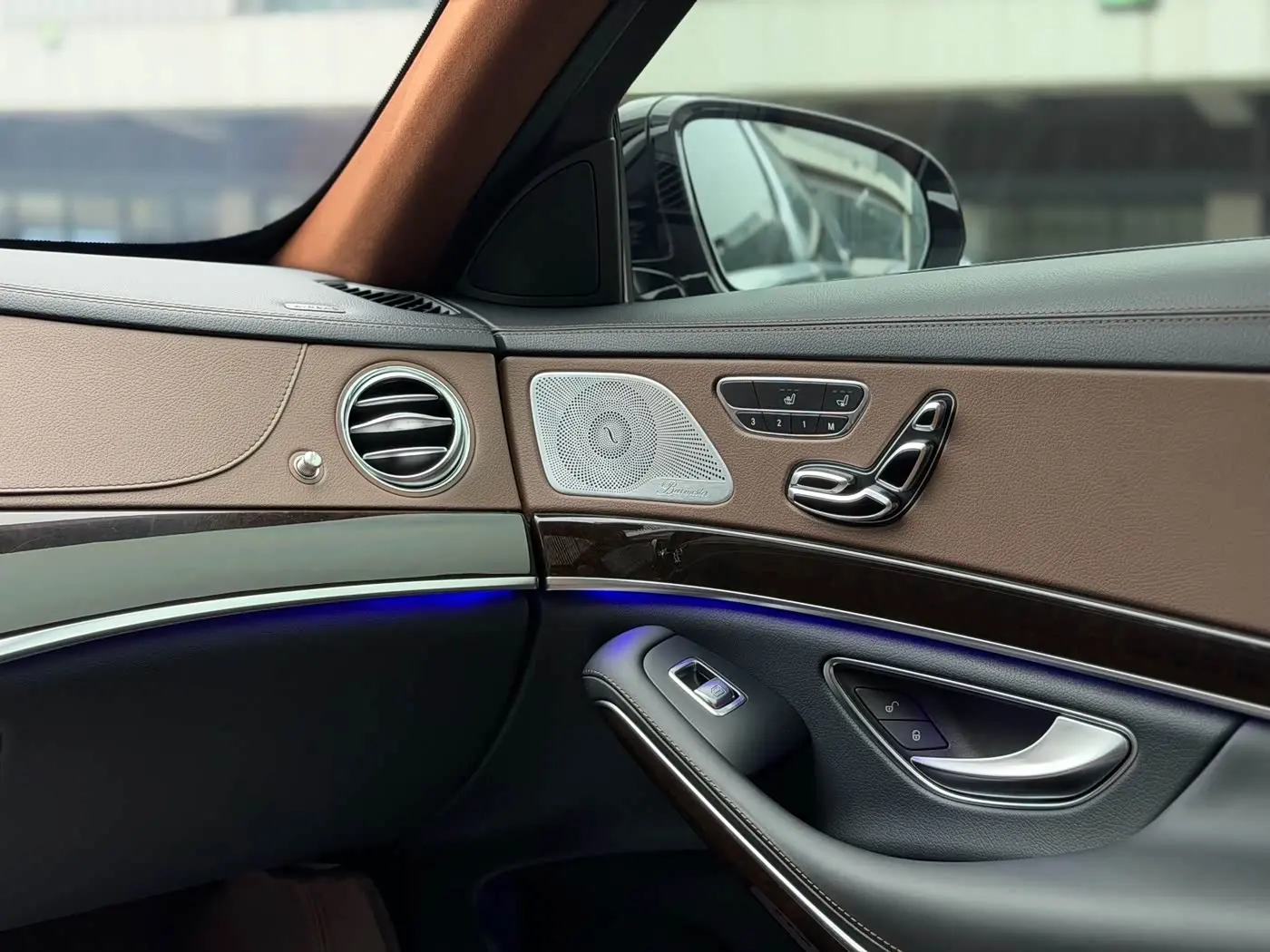Mercedes-Benz Maybach S-Class 2019 — Фото 14/20