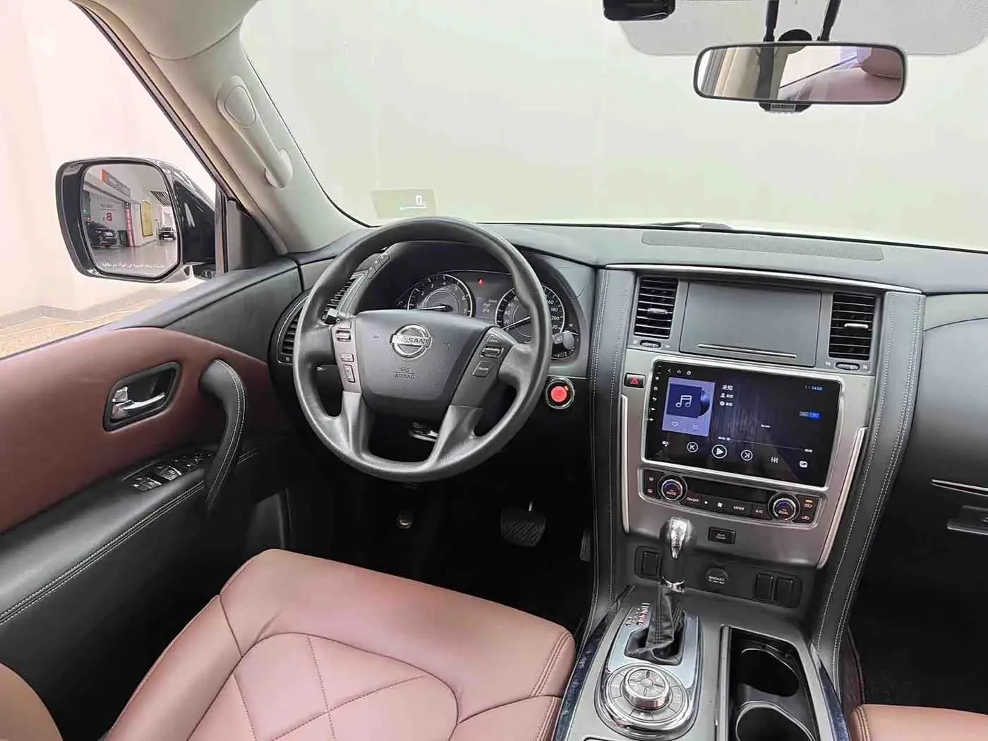 Nissan Patrol 2018 — ფოტო 15/20