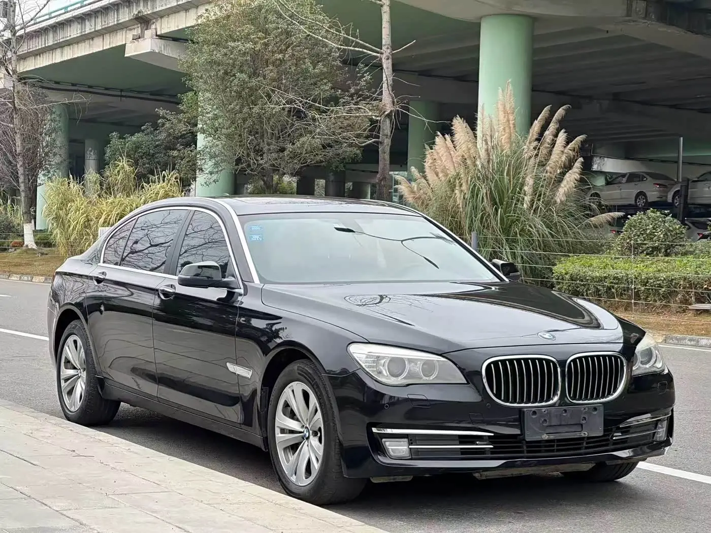 BMW 7 Series 2013 — Фото 3/17
