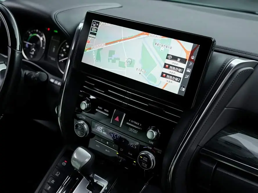 Lexus LM 2020 — Photo 16/20