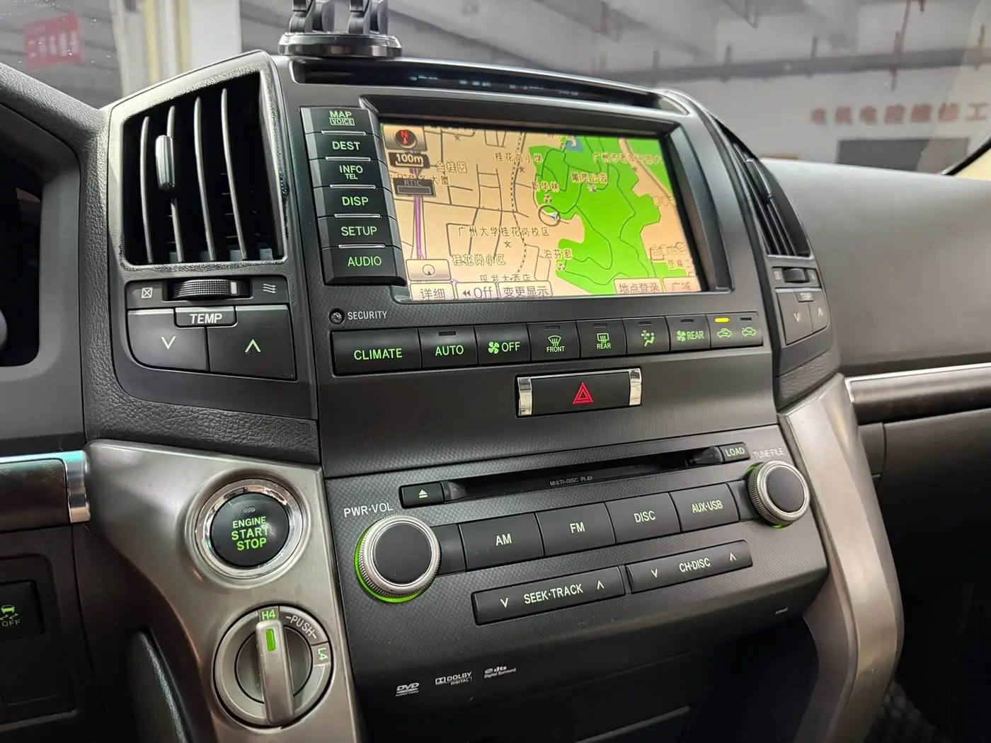 Toyota Land Cruiser 2011 — Фото 14/18
