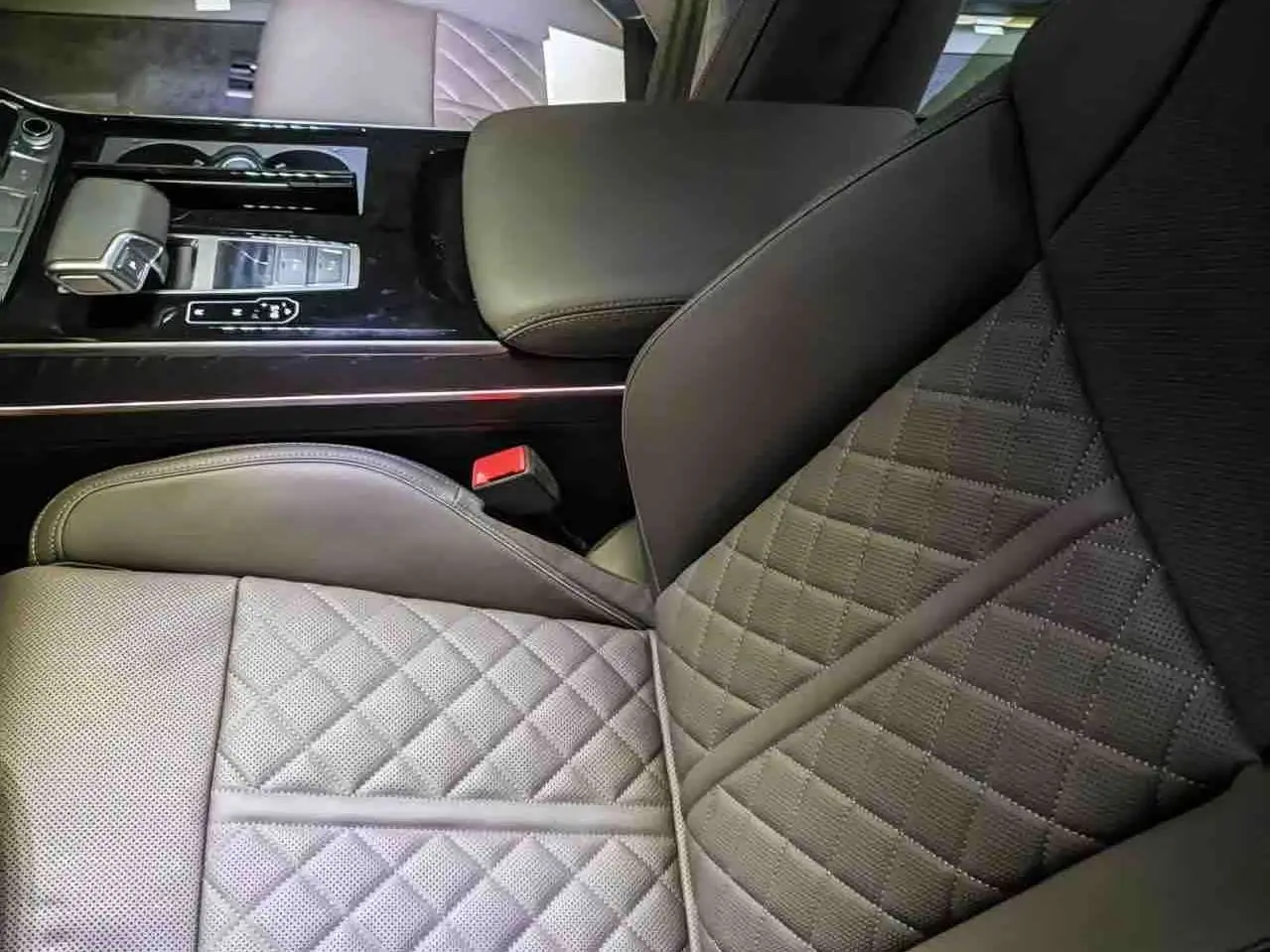 Audi A8 2026 — Photo 15/16
