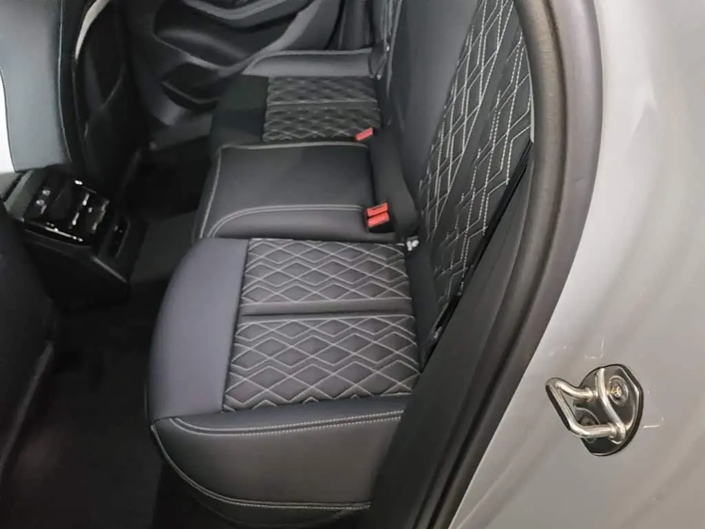 Audi A5L 2026 — Photo 17/20