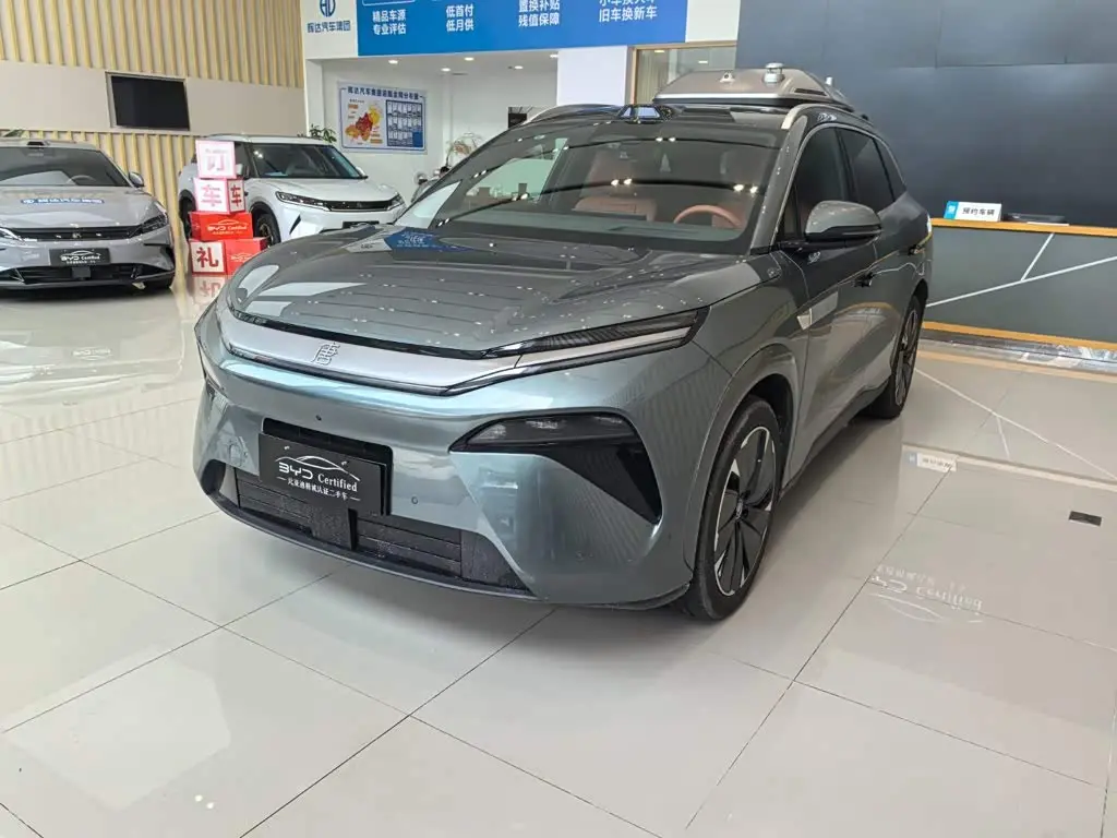 BYD Tang L 2025 — Photo 1/13
