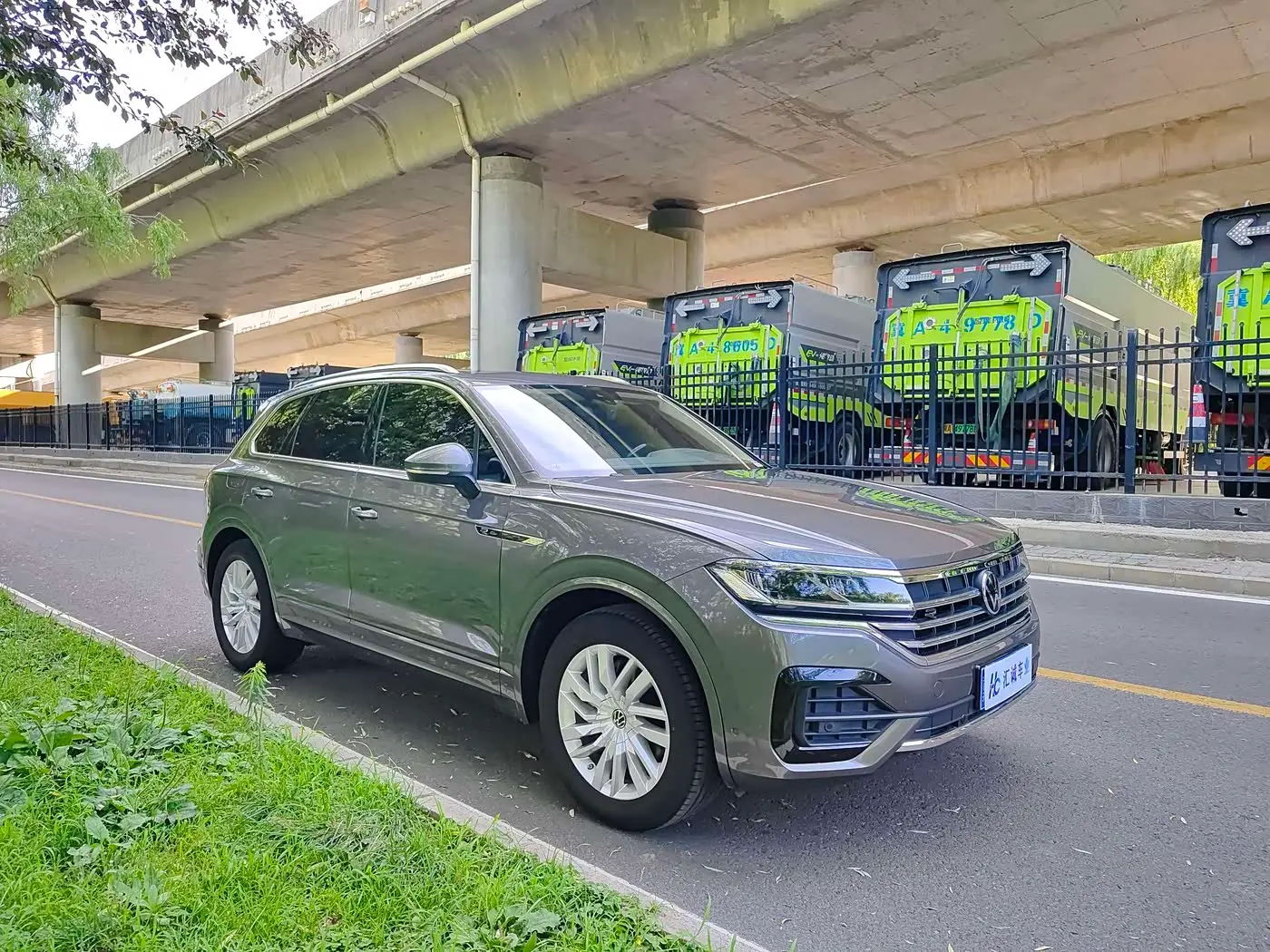 Volkswagen Touareg 2023 — Photo 7/20