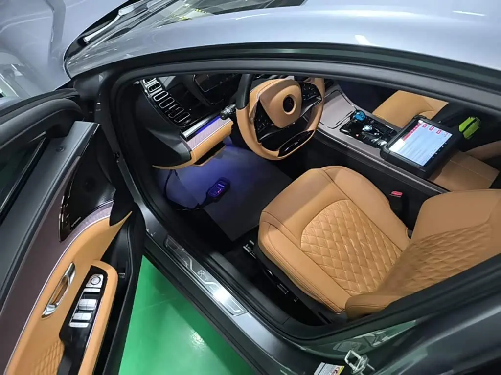 BYD Han 2022 — Şəkil 16/20