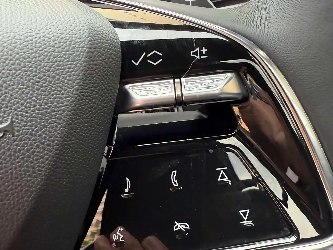 Cadillac XT5 2024 — Şəkil 18/20