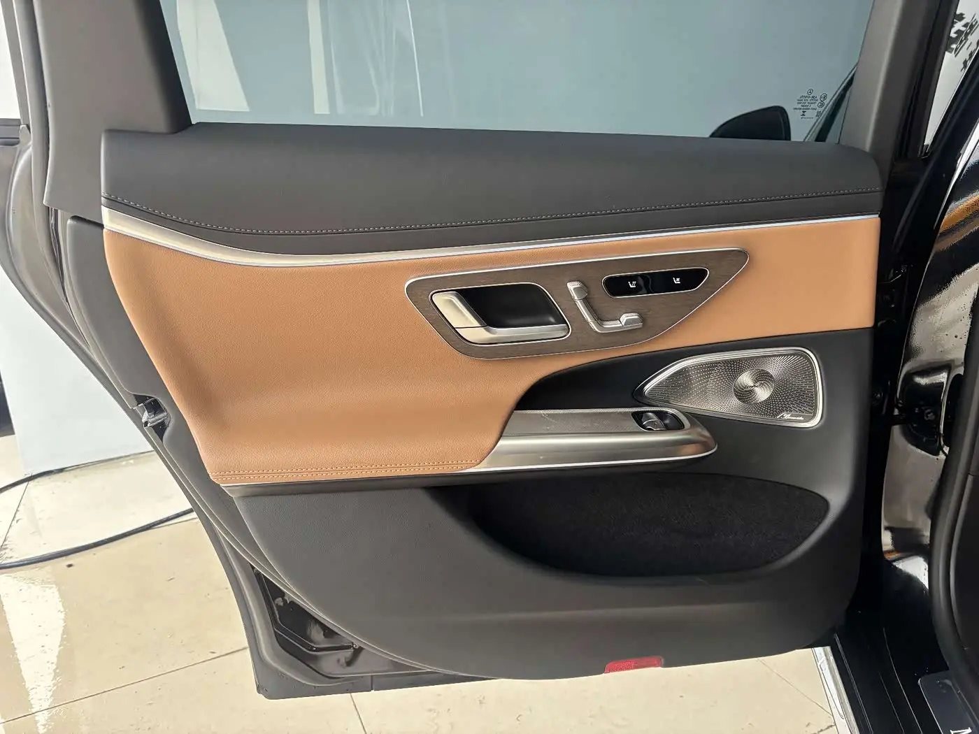 Mercedes-Benz E-Class 2026 — Photo 19/20