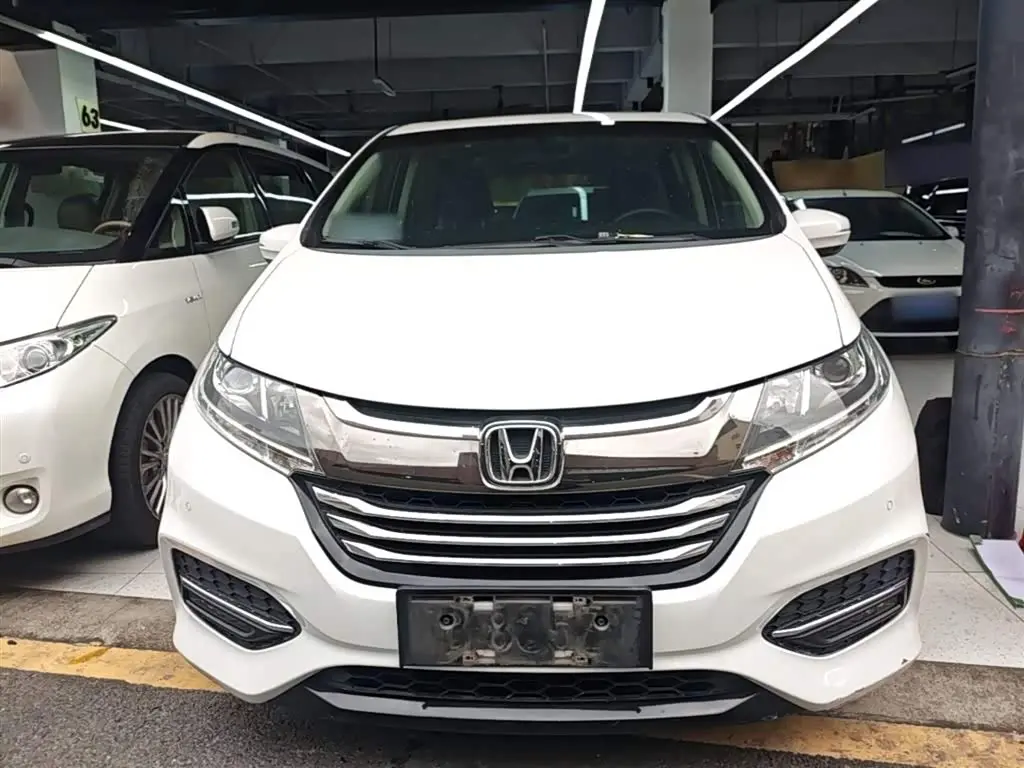 Honda Odyssey 2018 — Фото 3/20