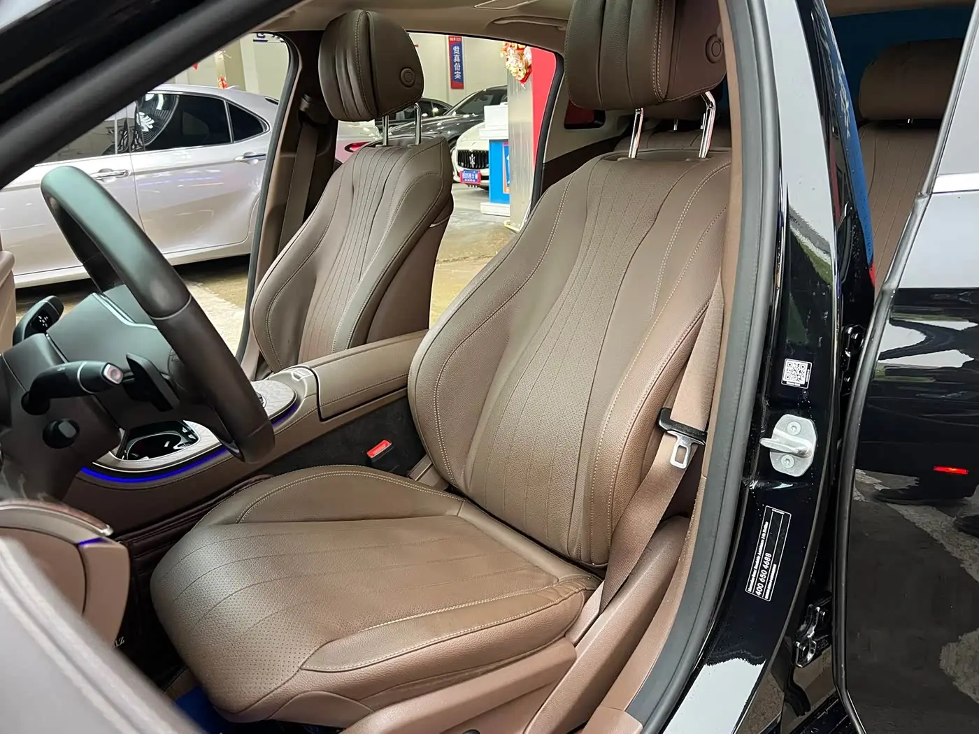Mercedes-Benz E-Class 2020 — Photo 16/20