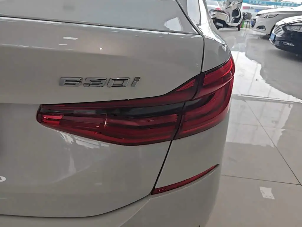 BMW 6 Series GT 2020 — Photo 8/20