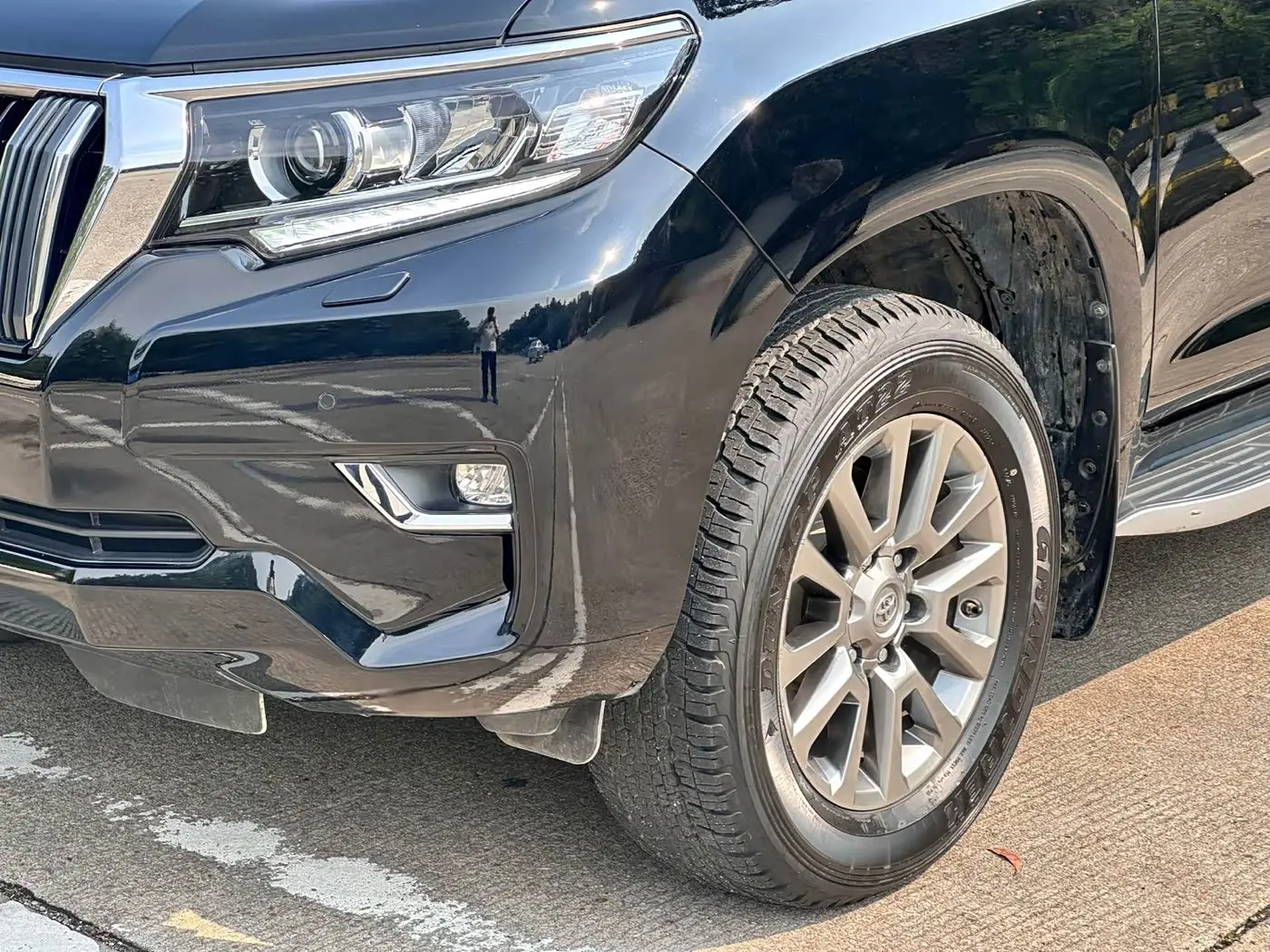 Toyota Prado 2018 — Photo 4/20