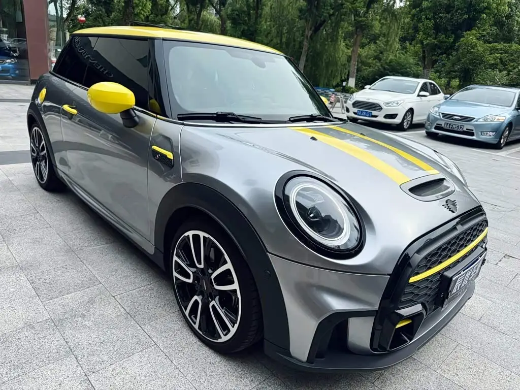 MINI MINI 2021 — Photo 3/17