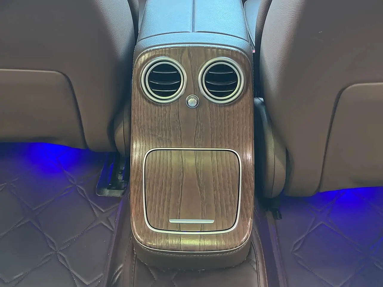 Mercedes-Benz E-Class 2022 — Şəkil 9/14