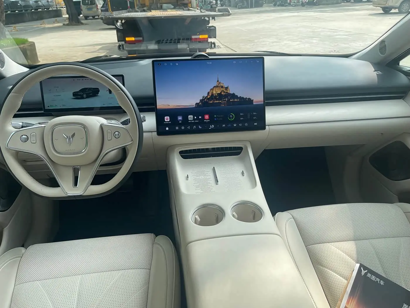 Voyah Auto VOYAH Zhuiguang L 2025 — Photo 5/8