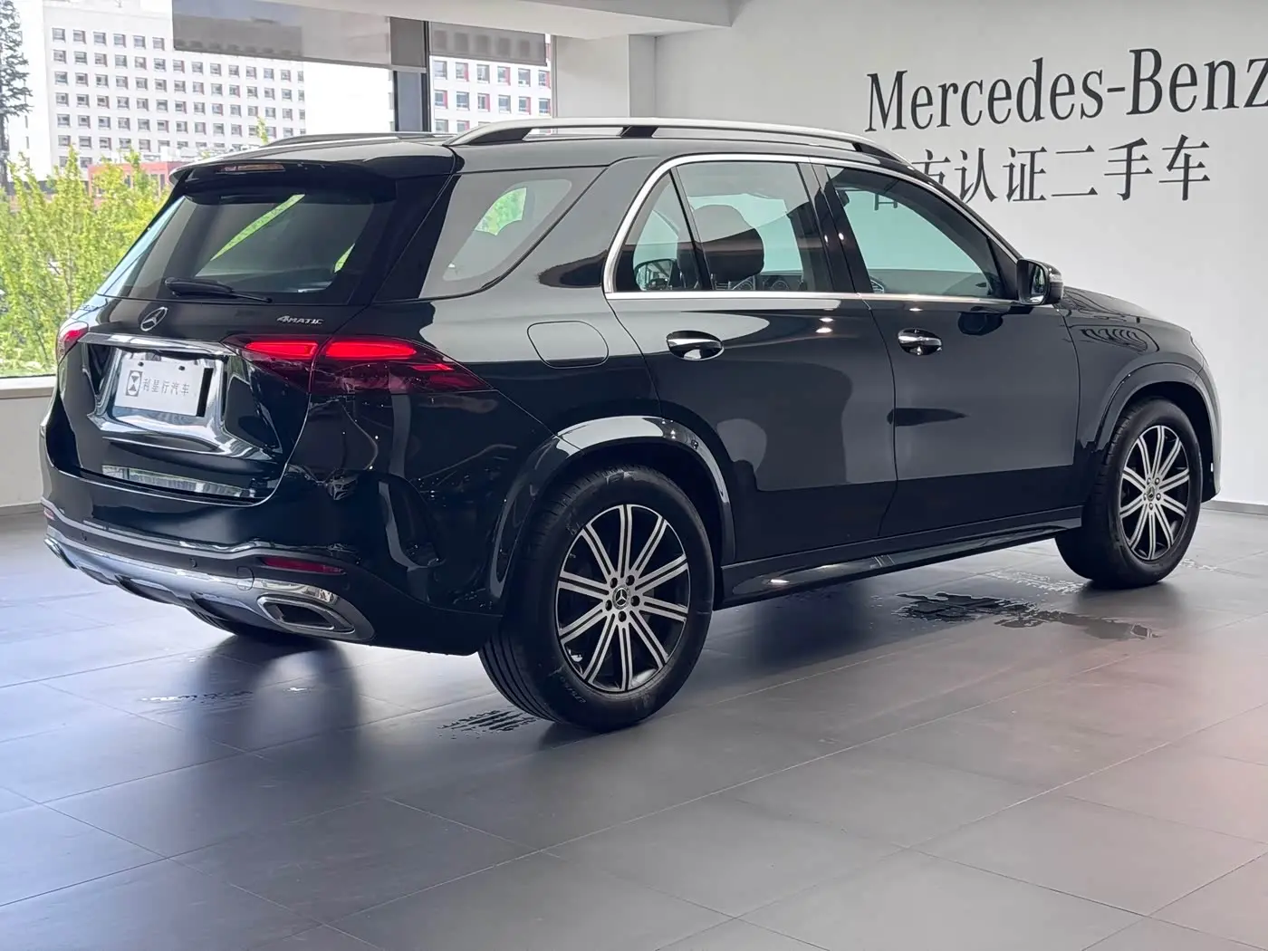 Mercedes-Benz GLE 2026 — Photo 10/15