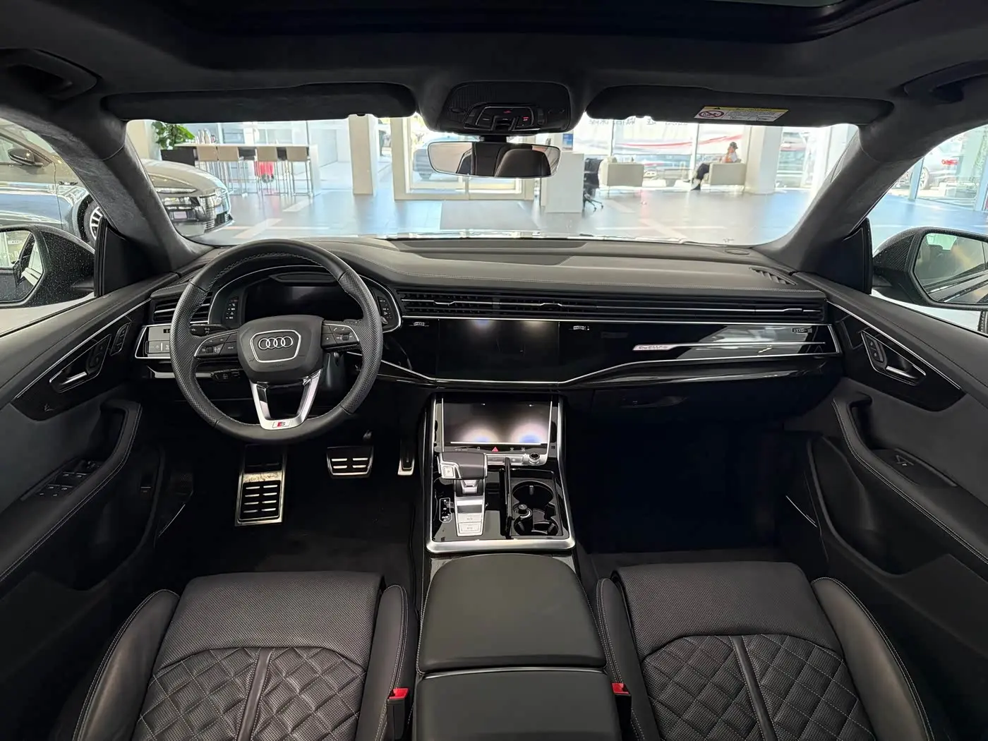 Audi Q8 2025 — Фото 13/20