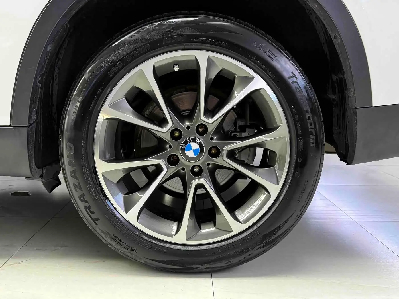 BMW X5 2015 — Şəkil 14/20