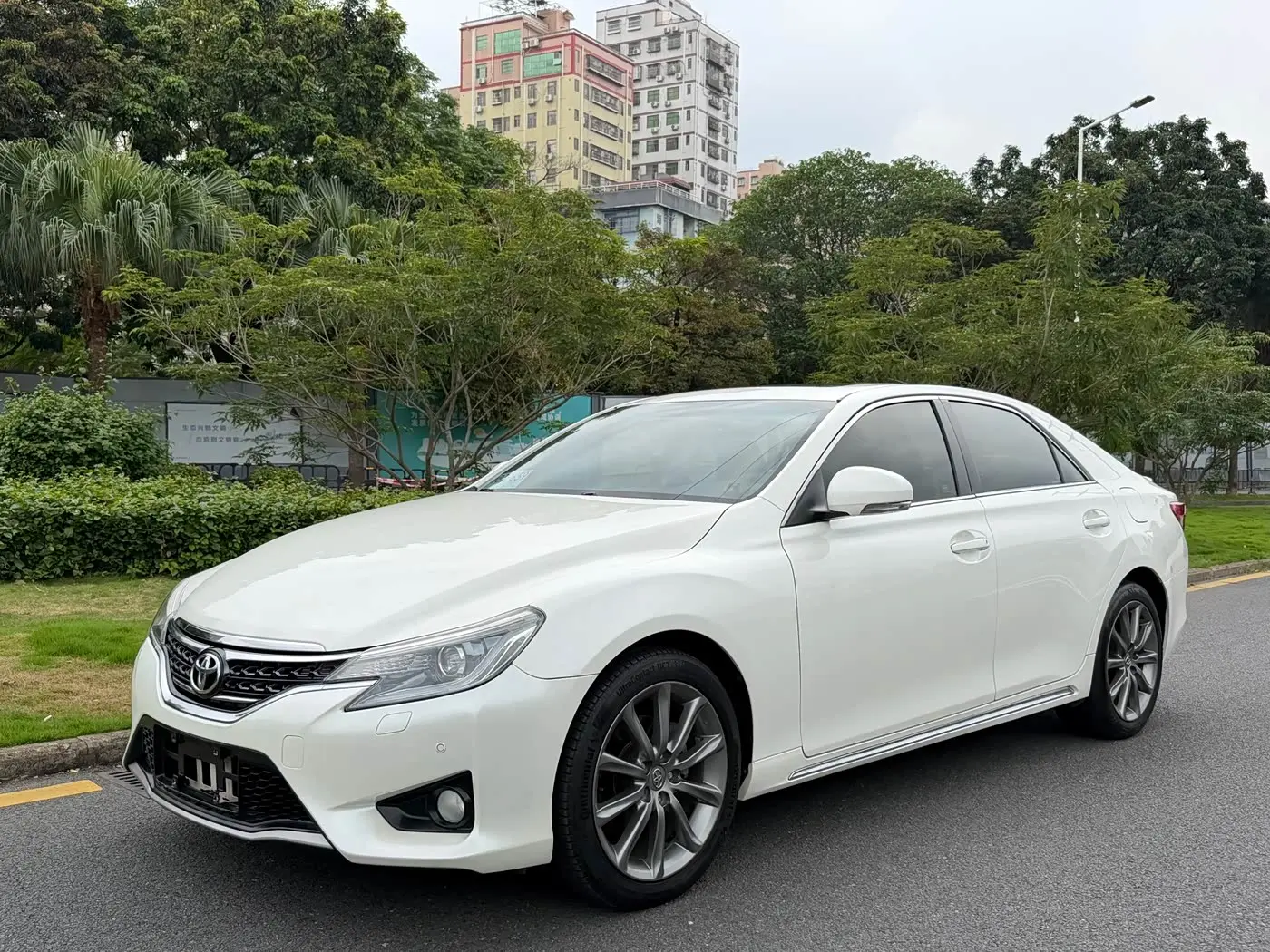 Toyota Reiz 2016 — Şəkil 1/20