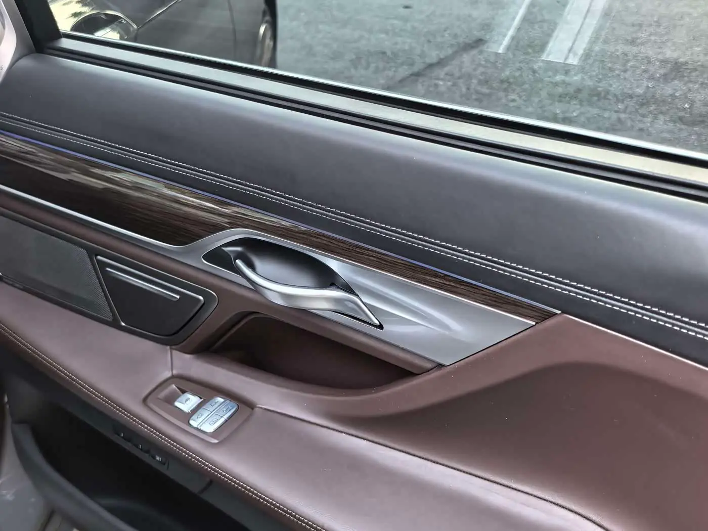 BMW 7 Series 2020 — Photo 19/20