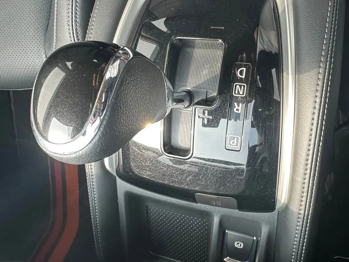Nissan X-Trail 2023 — Photo 11/20