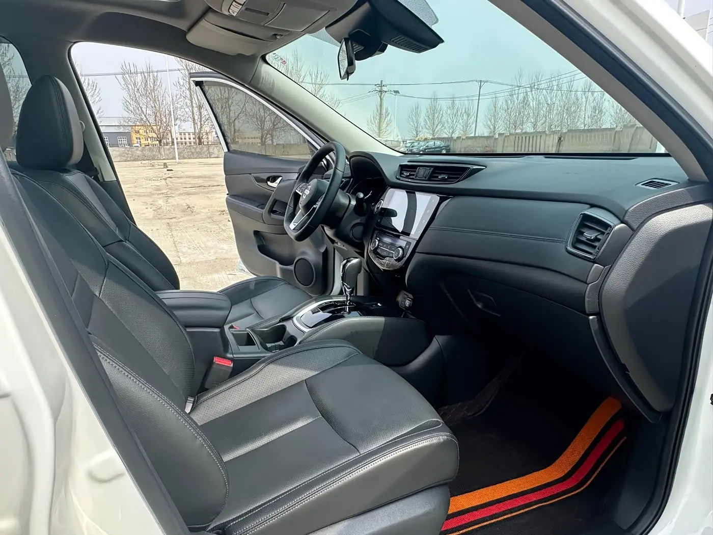 Nissan X-Trail 2023 — Photo 16/20