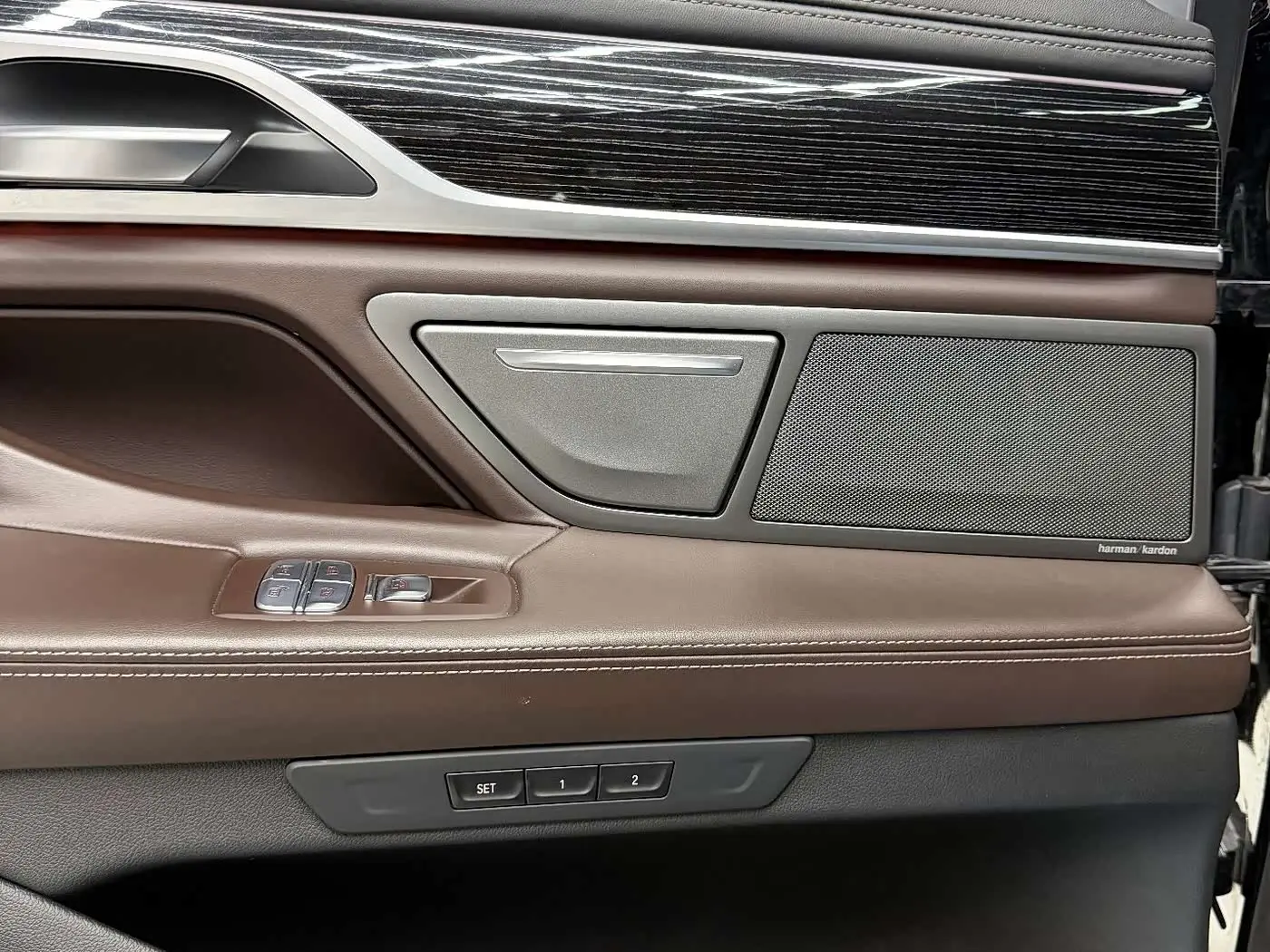BMW 7 Series 2022 — Şəkil 14/14