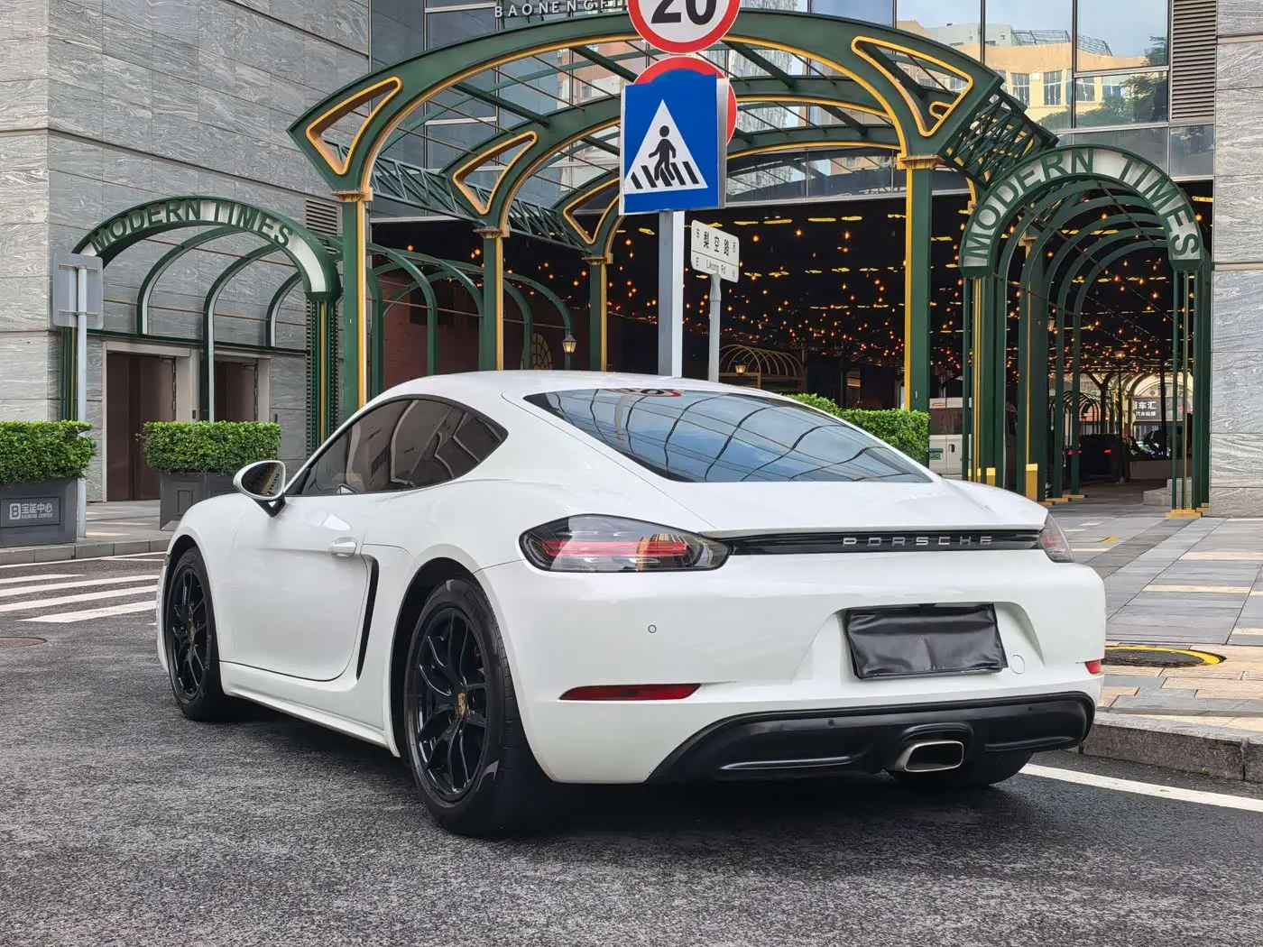 Porsche 718 2017 — Photo 10/13