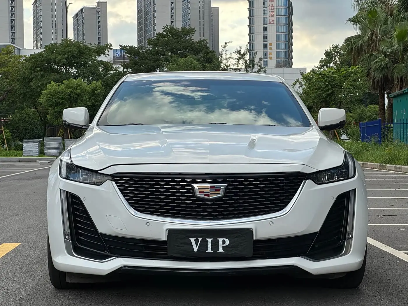 Cadillac CT5 2023 — Фото 2/16