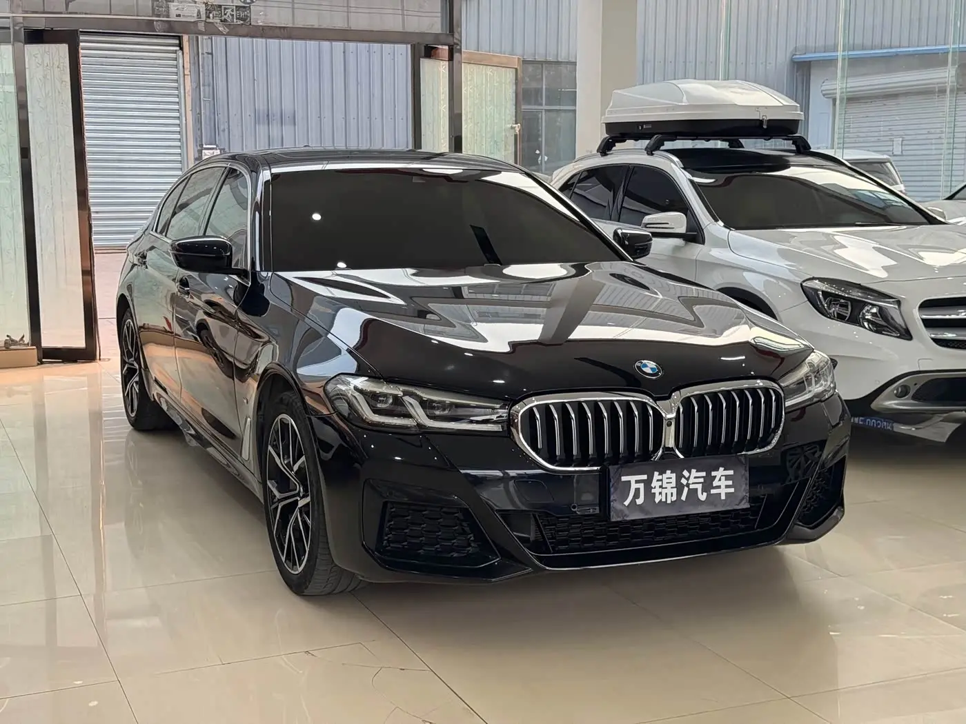 BMW 5 Series 2023 — Şəkil 3/12